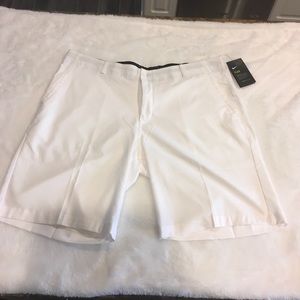 Men’s Nike golf shorts